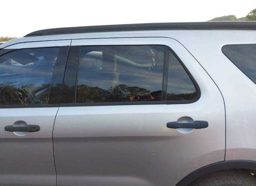 Photo 13 of 2017 Ford Explorer (VIN 1FM5K8B84HGB41377)