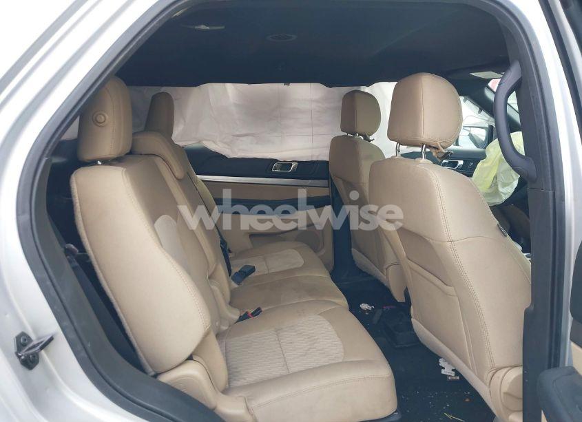 Photo 8 of 2017 Ford Explorer (VIN 1FM5K8B84HGC56206)