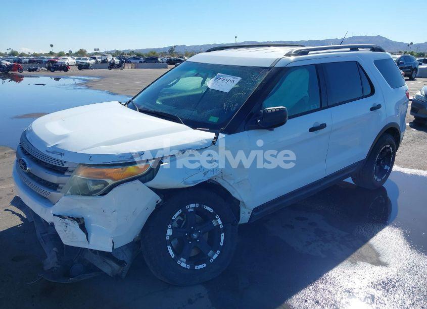 Photo 2 of 2013 Ford Explorer (VIN 1FM5K8B85DGA45588)