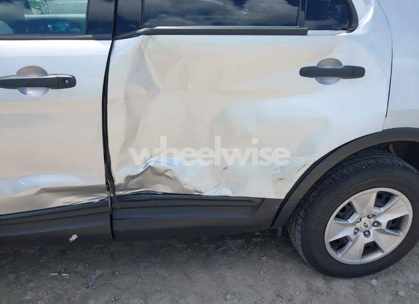 Photo 6 of 2013 Ford Explorer (VIN 1FM5K8B85DGC28764)