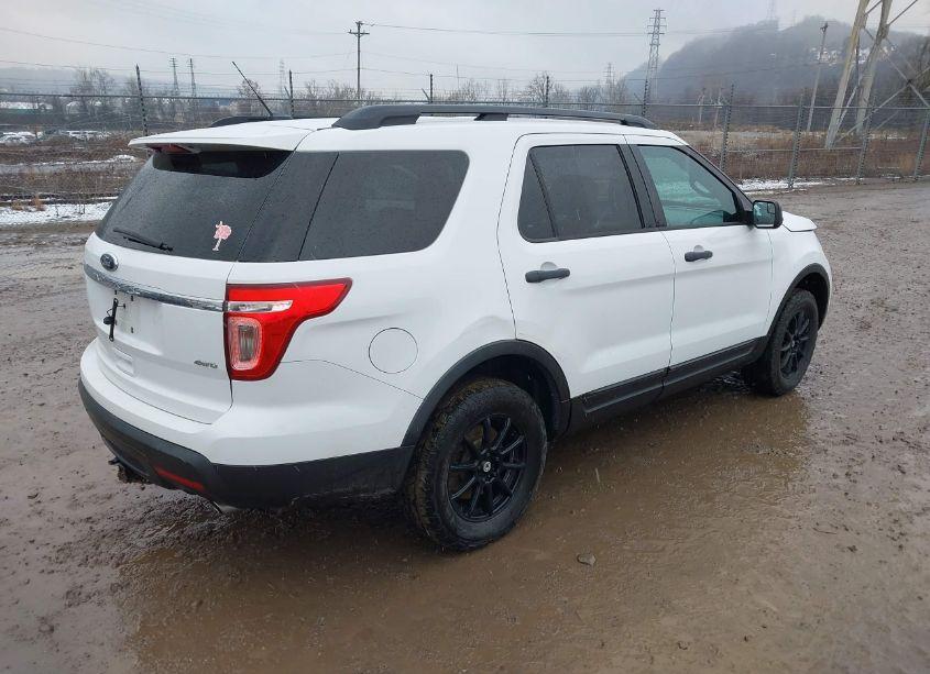 Photo 4 of 2014 Ford Explorer (VIN 1FM5K8B85EGA48122)