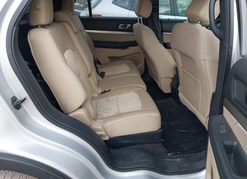 Photo 8 of 2017 Ford Explorer (VIN 1FM5K8B86HGD07429)