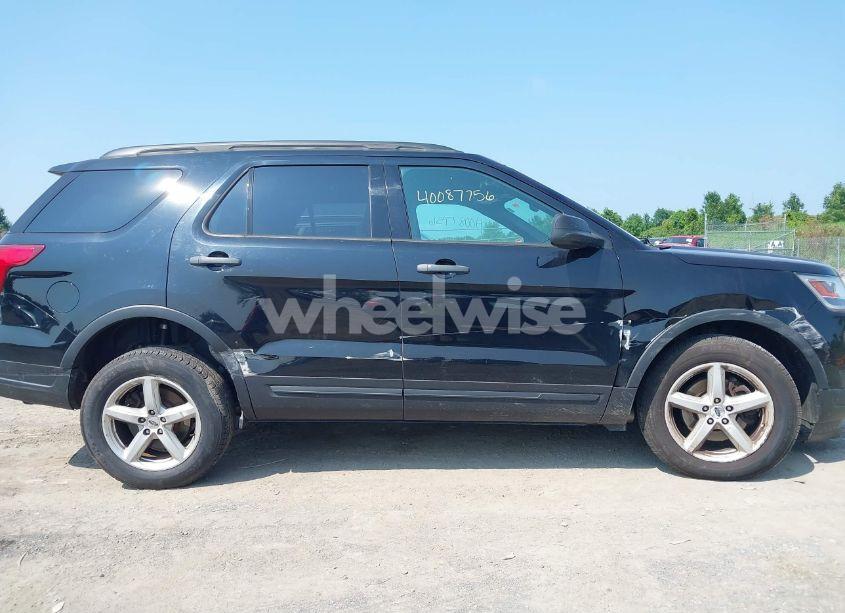 Photo 13 of 2018 Ford Explorer (VIN 1FM5K8B86JGA86498)