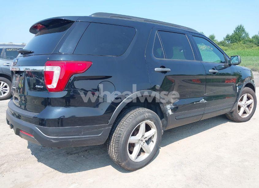 Photo 4 of 2018 Ford Explorer (VIN 1FM5K8B86JGA86498)