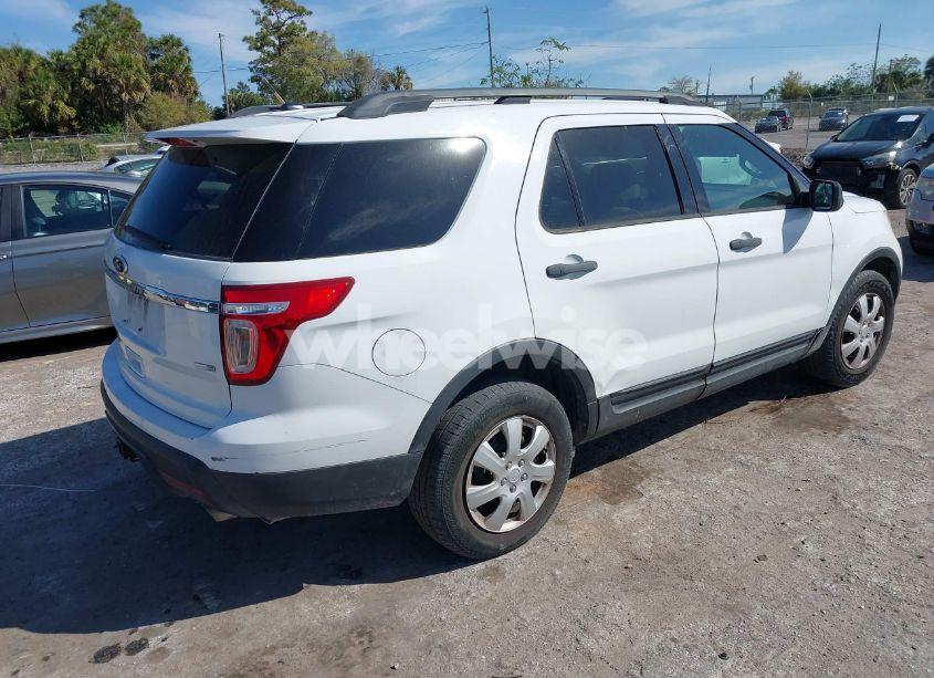 Photo 4 of 2014 Ford Explorer (VIN 1FM5K8B87EGB96532)