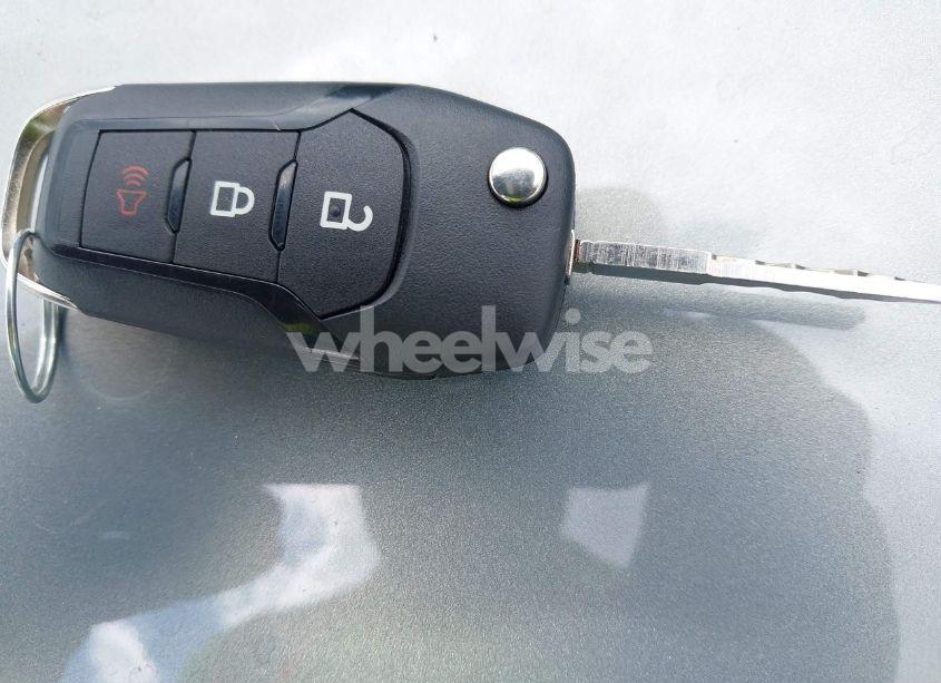 Photo 11 of 2016 Ford Explorer (VIN 1FM5K8B87GGB44031)