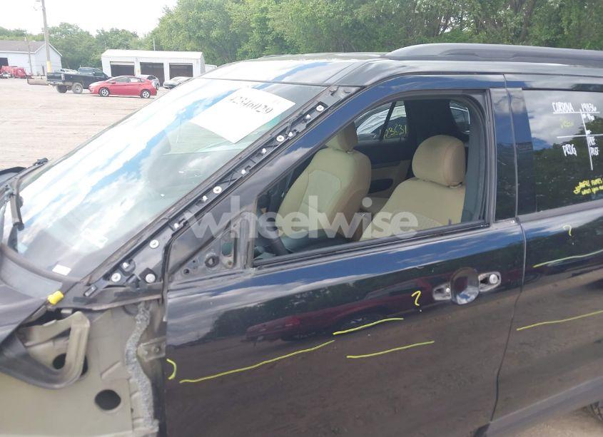 Photo 17 of 2016 Ford Explorer (VIN 1FM5K8B87GGB44031)