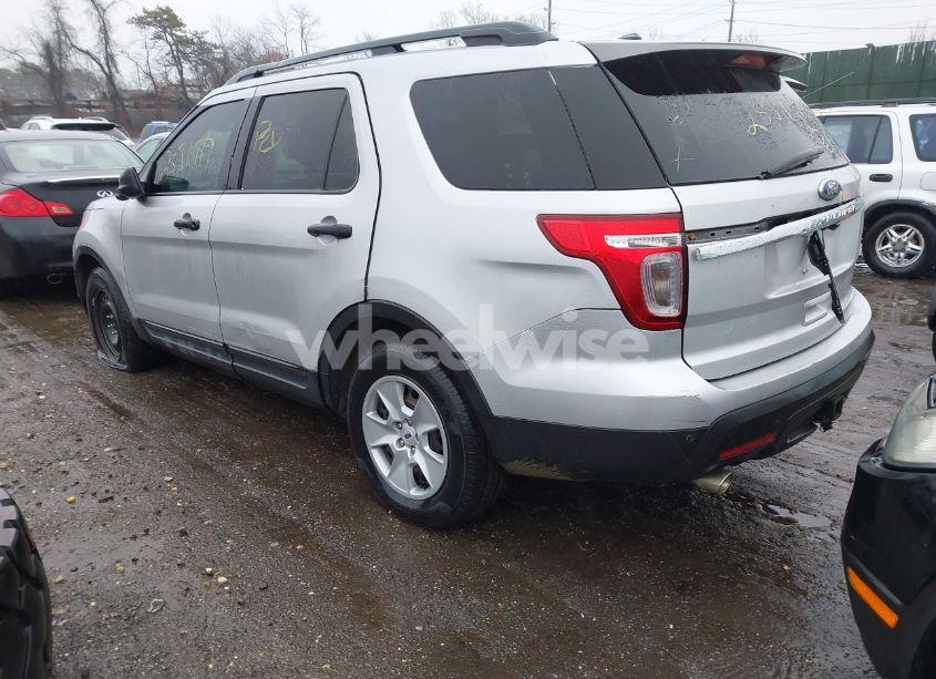Photo 3 of 2013 Ford Explorer (VIN 1FM5K8B88DGB11597)