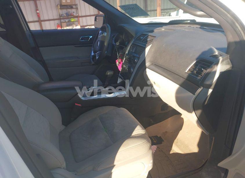 Photo 5 of 2014 Ford Explorer (VIN 1FM5K8B88EGB87547)