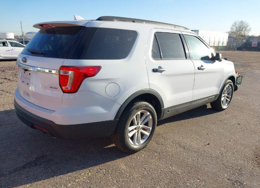 Photo 4 of 2017 Ford Explorer (VIN 1FM5K8B88HGE11632)
