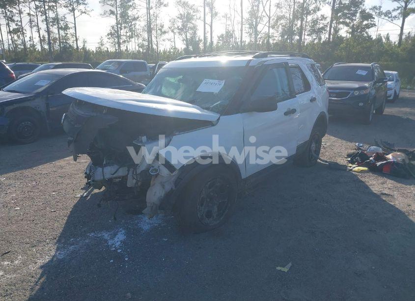 Photo 2 of 2013 Ford Explorer (VIN 1FM5K8B89DGA21861)