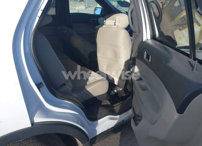 Photo 8 of 2013 Ford Explorer (VIN 1FM5K8B89DGA21861)