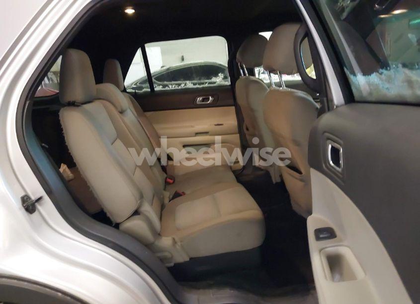 Photo 8 of 2013 Ford Explorer (VIN 1FM5K8B89DGA95944)