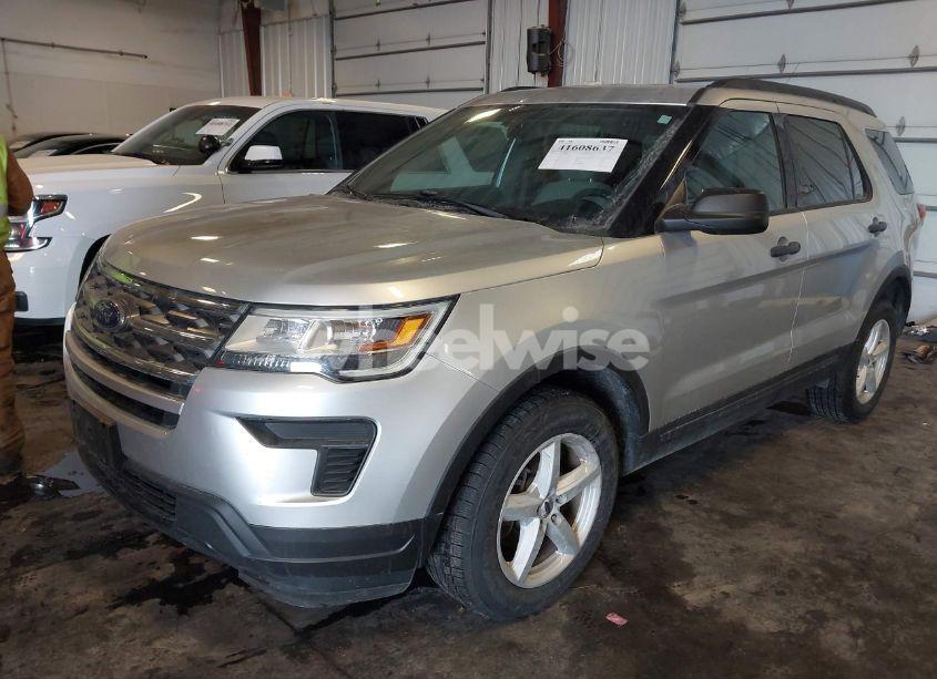 Photo 2 of 2018 Ford Explorer (VIN 1FM5K8B89JGB47407)