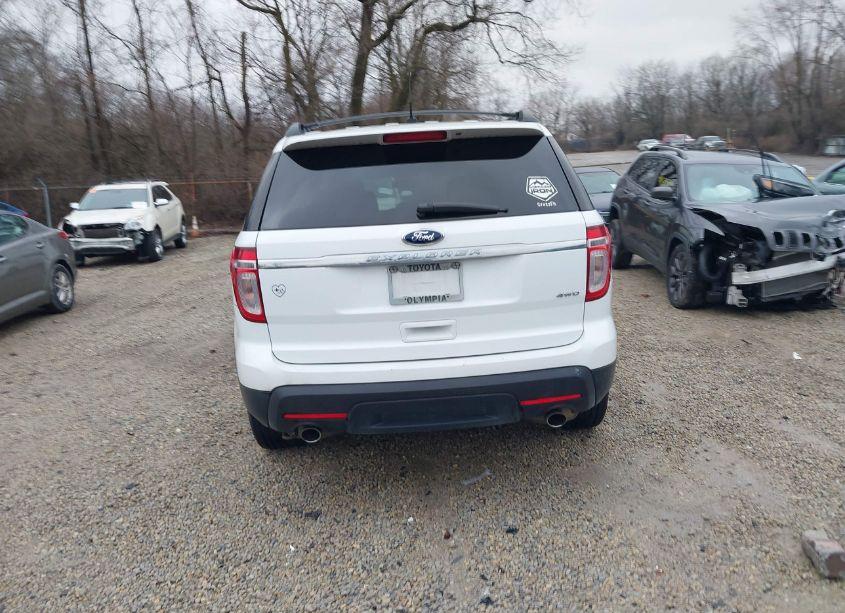 Photo 16 of 2014 Ford Explorer (VIN 1FM5K8B8XEGC25716)