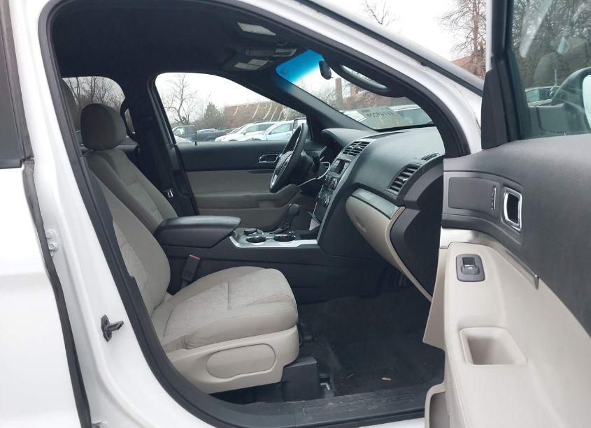 Photo 5 of 2014 Ford Explorer (VIN 1FM5K8B8XEGC25716)