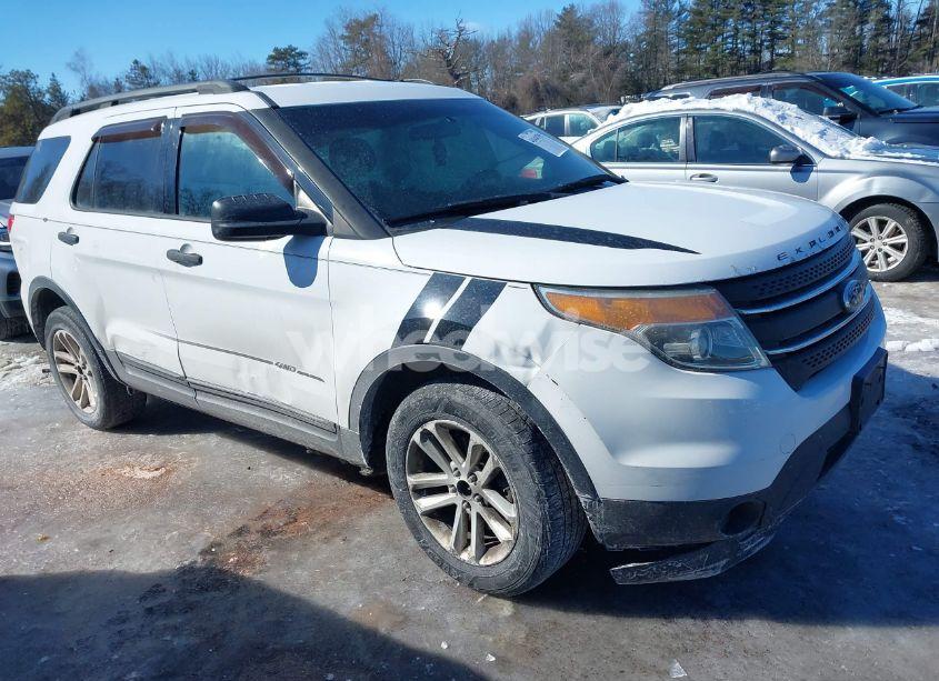 2015 Ford Explorer (VIN 1FM5K8B8XFGB32941) main photo