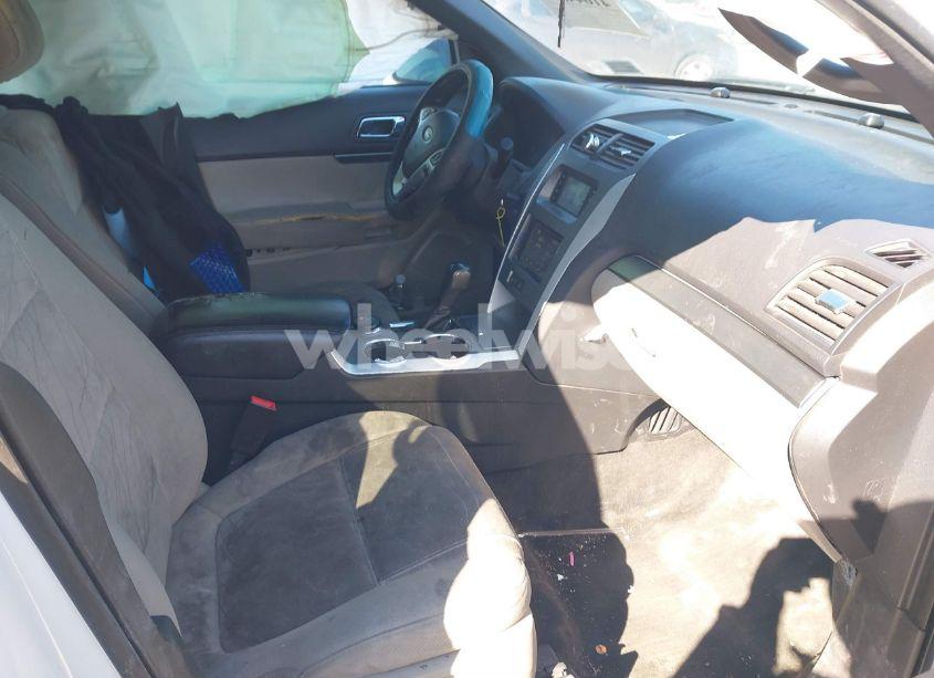 Photo 5 of 2015 Ford Explorer (VIN 1FM5K8B8XFGB32941)