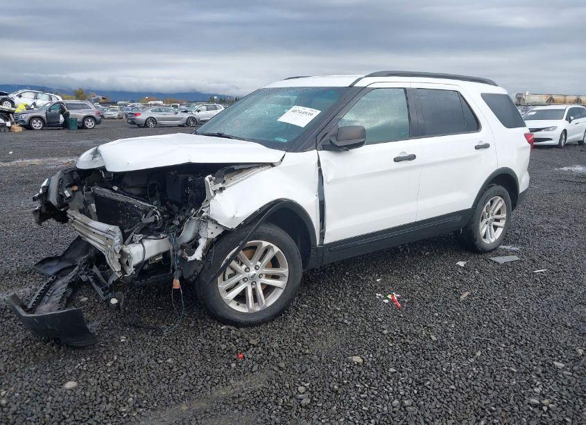 Photo 2 of 2017 Ford Explorer (VIN 1FM5K8B8XHGA62540)