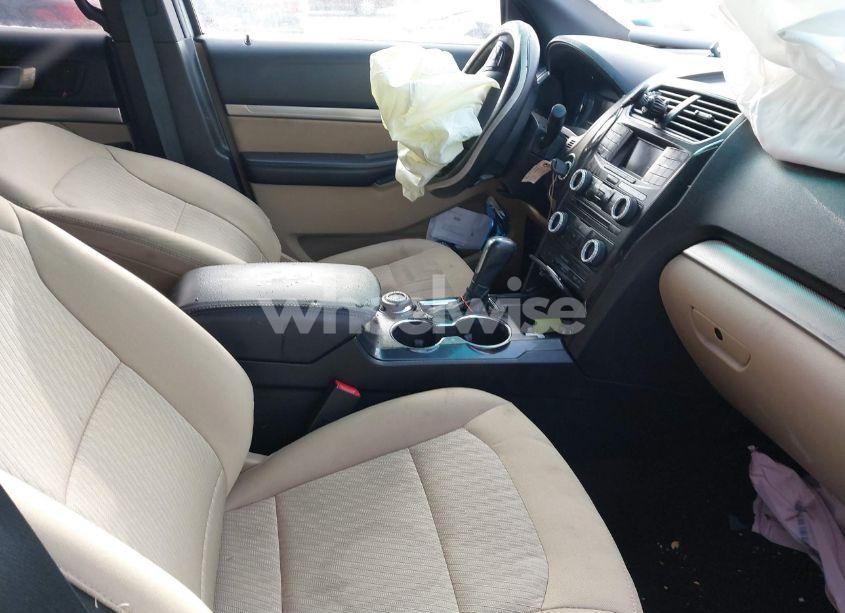 Photo 5 of 2016 Ford Explorer N/A (VIN 1FM5K8BH0GGB57798)