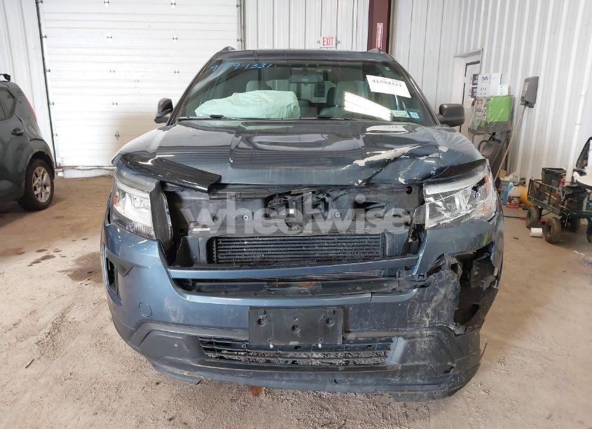 Photo 12 of 2018 Ford Explorer (VIN 1FM5K8BH1JGC35349)