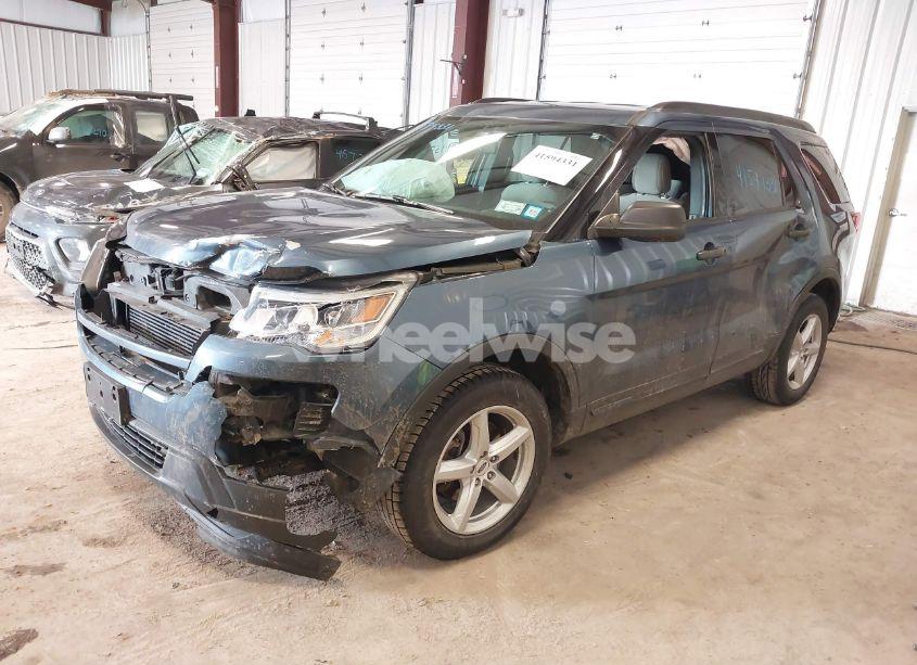 Photo 2 of 2018 Ford Explorer (VIN 1FM5K8BH1JGC35349)