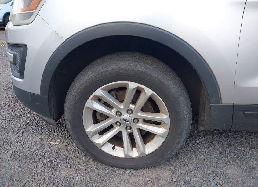 Photo 18 of 2016 Ford Explorer (VIN 1FM5K8BH4GGA18323)