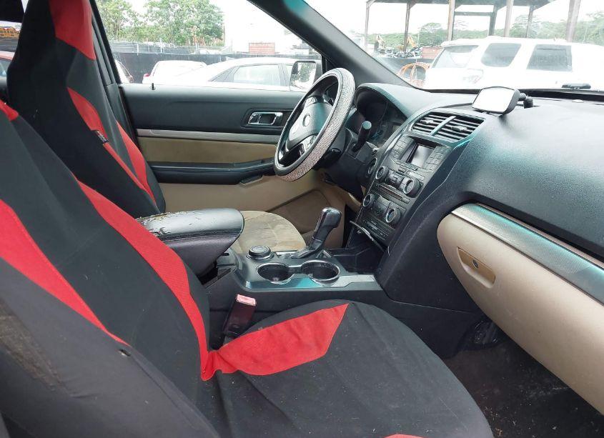 Photo 5 of 2016 Ford Explorer (VIN 1FM5K8BH4GGA18323)