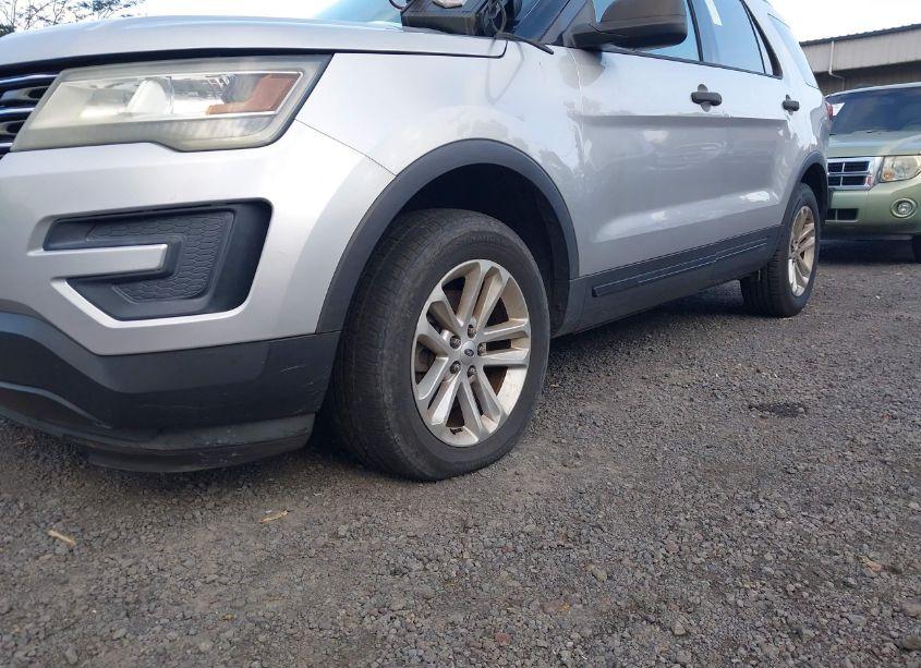 Photo 6 of 2016 Ford Explorer (VIN 1FM5K8BH4GGA18323)