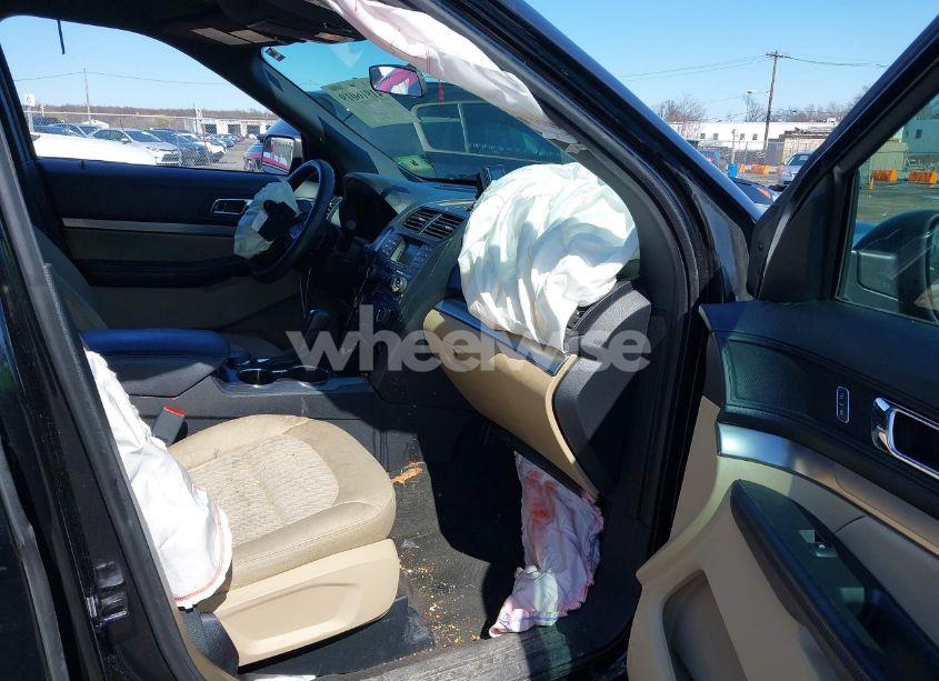 Photo 5 of 2017 Ford Explorer (VIN 1FM5K8BH4HGD73302)