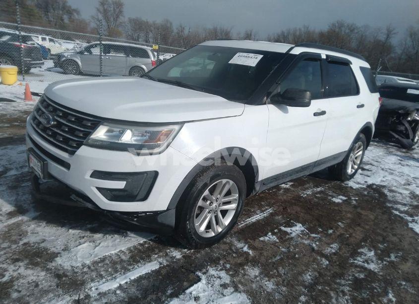 Photo 2 of 2016 Ford Explorer (VIN 1FM5K8BH5GGA75050)