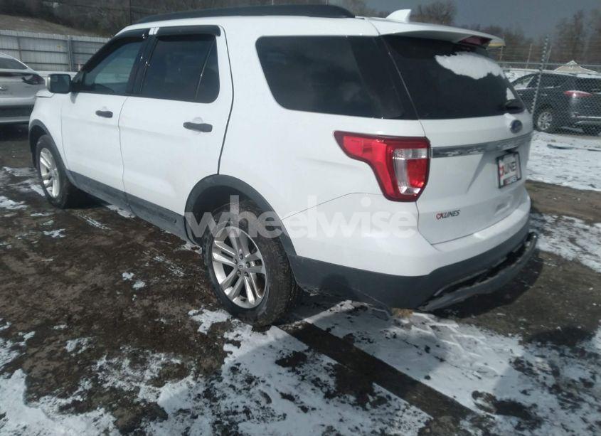 Photo 3 of 2016 Ford Explorer (VIN 1FM5K8BH5GGA75050)