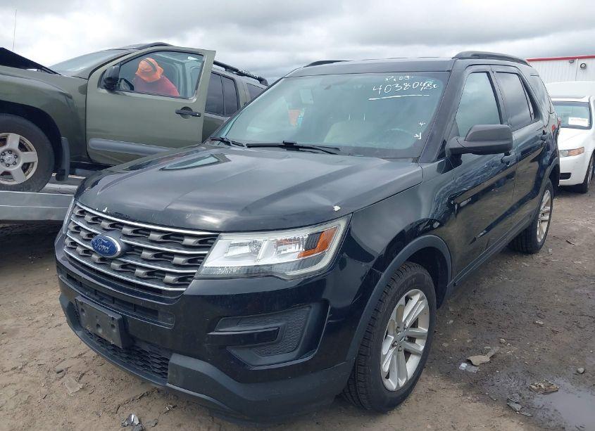 Photo 2 of 2017 Ford Explorer (VIN 1FM5K8BH5HGC58224)