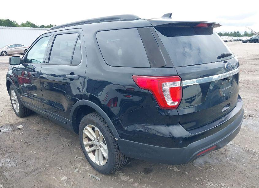 Photo 3 of 2017 Ford Explorer (VIN 1FM5K8BH5HGC58224)