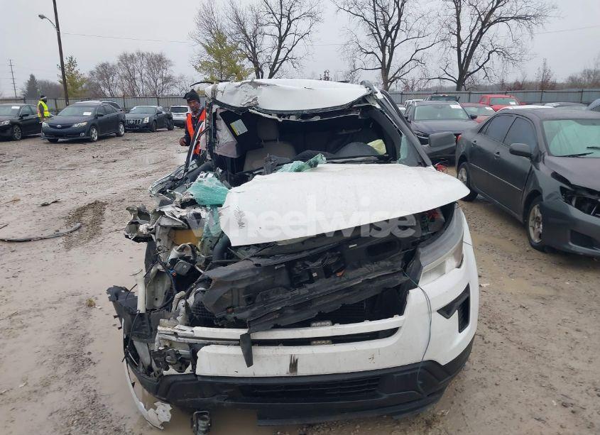 Photo 6 of 2018 Ford Explorer (VIN 1FM5K8BH7JGC83003)