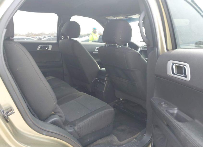Photo 8 of 2013 Ford Explorer XLT (VIN 1FM5K8D80DGA46581)