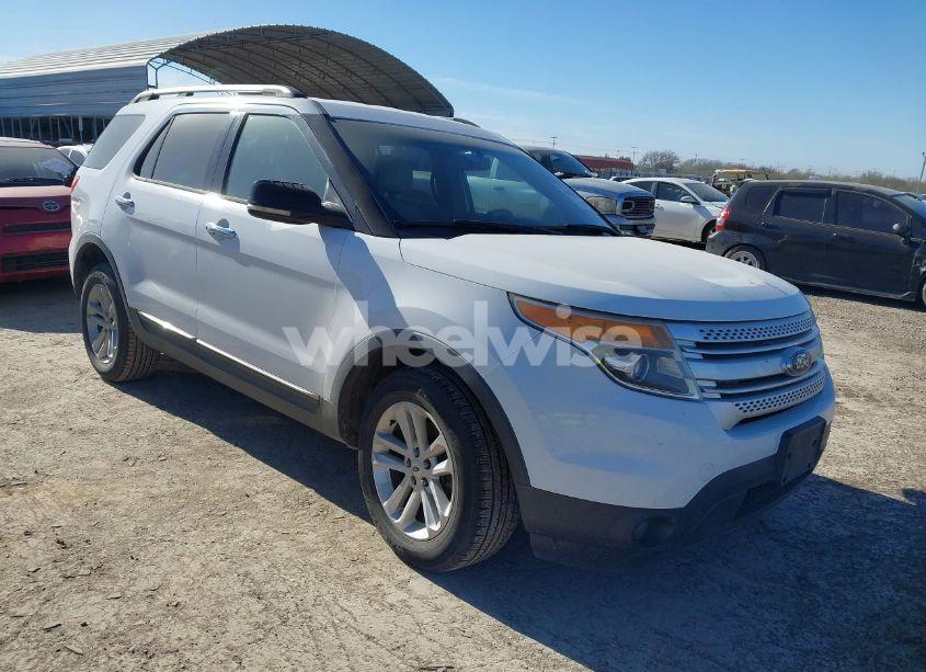 2013 Ford Explorer XLT (VIN 1FM5K8D80DGA46631) main photo