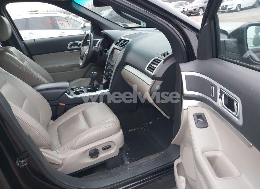 Photo 5 of 2013 Ford Explorer XLT (VIN 1FM5K8D80DGA57418)