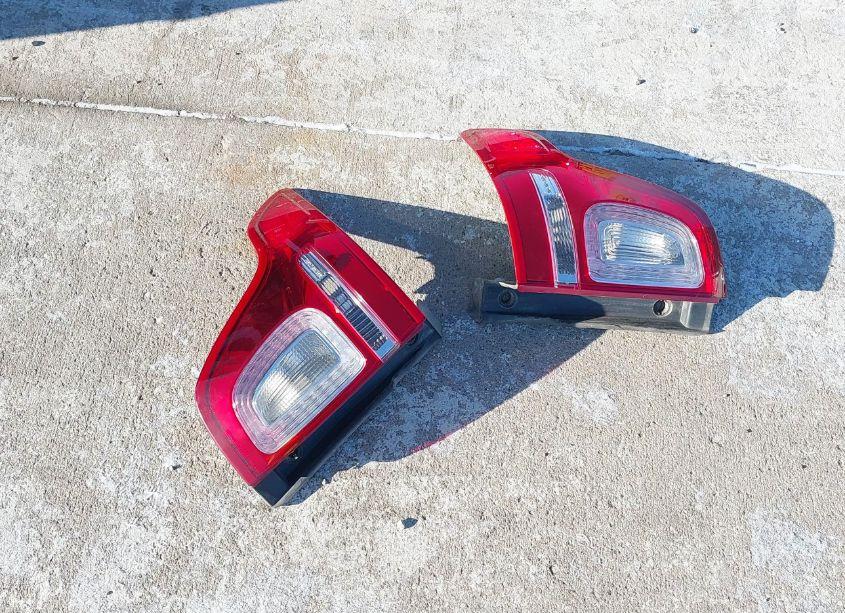 Photo 12 of 2013 Ford Explorer XLT (VIN 1FM5K8D80DGC14090)