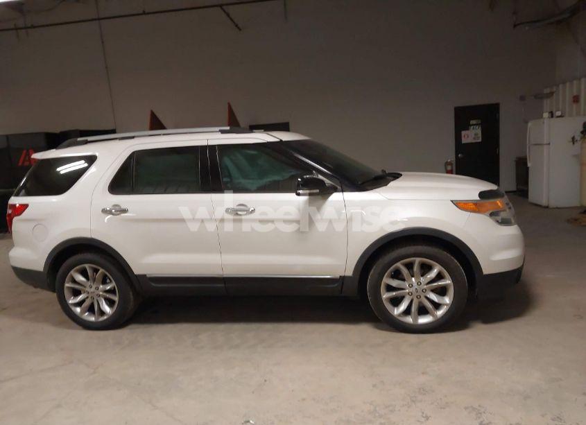 Photo 13 of 2013 Ford Explorer XLT (VIN 1FM5K8D80DGC18267)