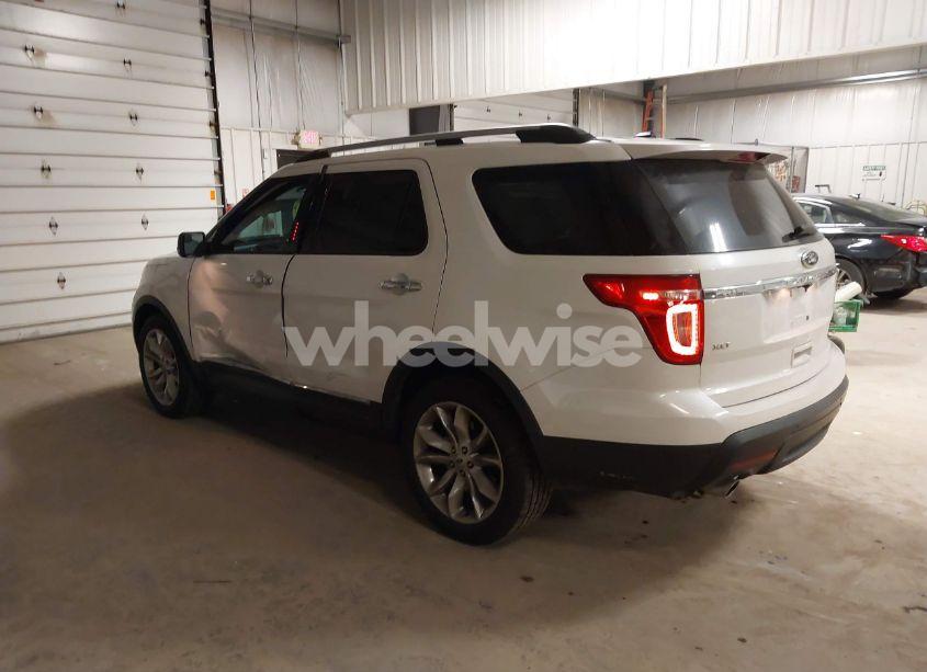 Photo 3 of 2013 Ford Explorer XLT (VIN 1FM5K8D80DGC18267)