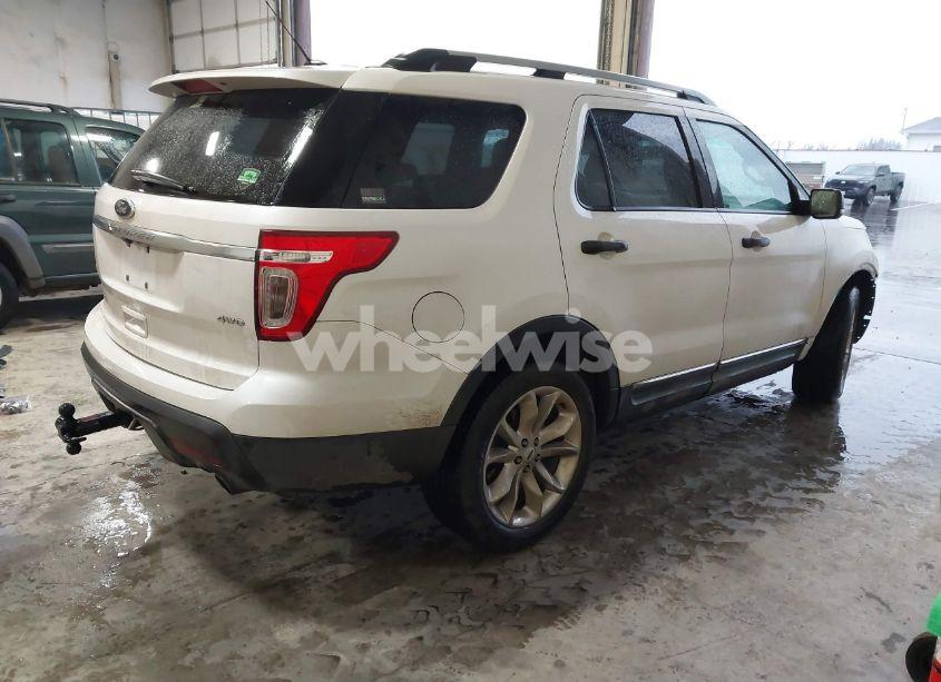 Photo 4 of 2014 Ford Explorer XLT (VIN 1FM5K8D80EGA59879)