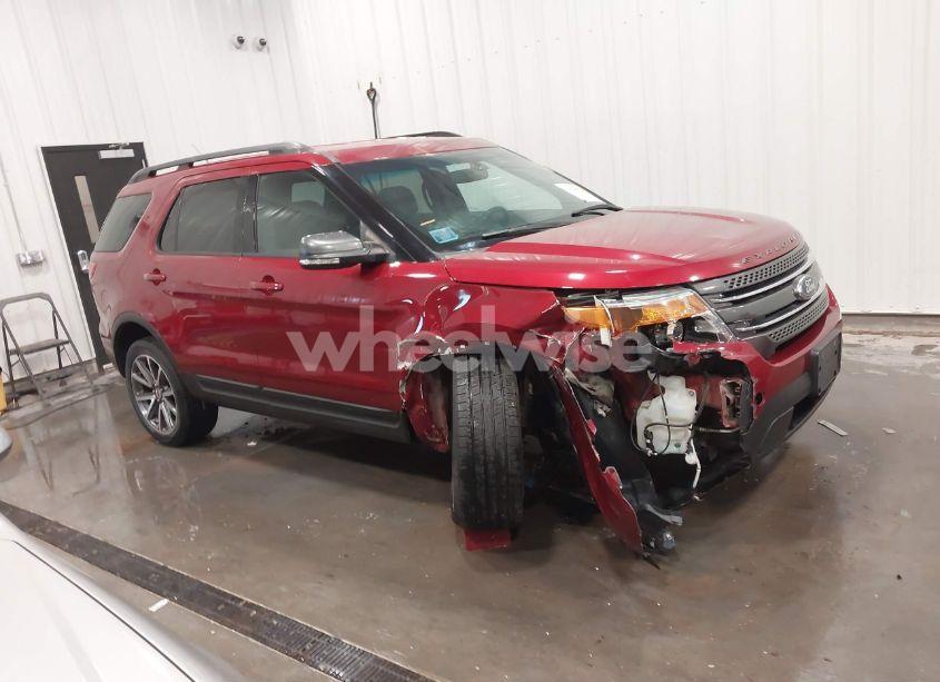 2015 Ford Explorer XLT (VIN 1FM5K8D80FGA86615) main photo