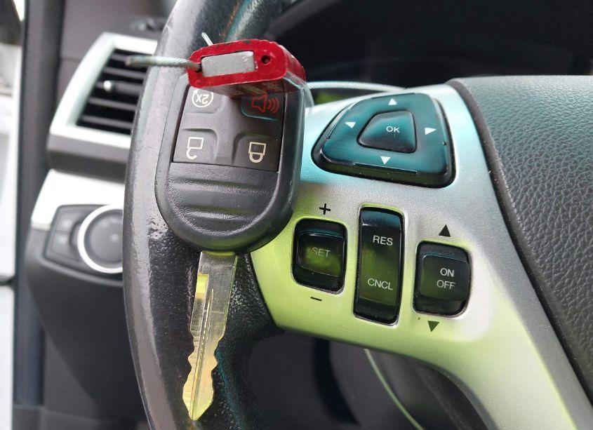 Photo 11 of 2015 Ford Explorer XLT (VIN 1FM5K8D80FGB83099)