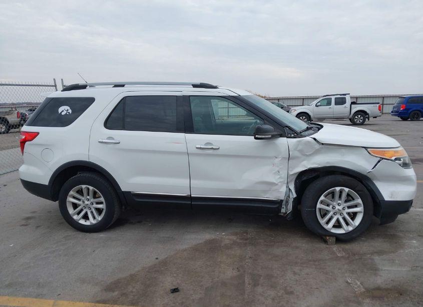 Photo 13 of 2015 Ford Explorer XLT (VIN 1FM5K8D80FGB83099)