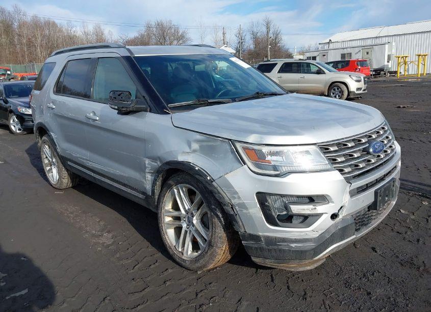 2016 Ford Explorer XLT (VIN 1FM5K8D80GGA05095) main photo