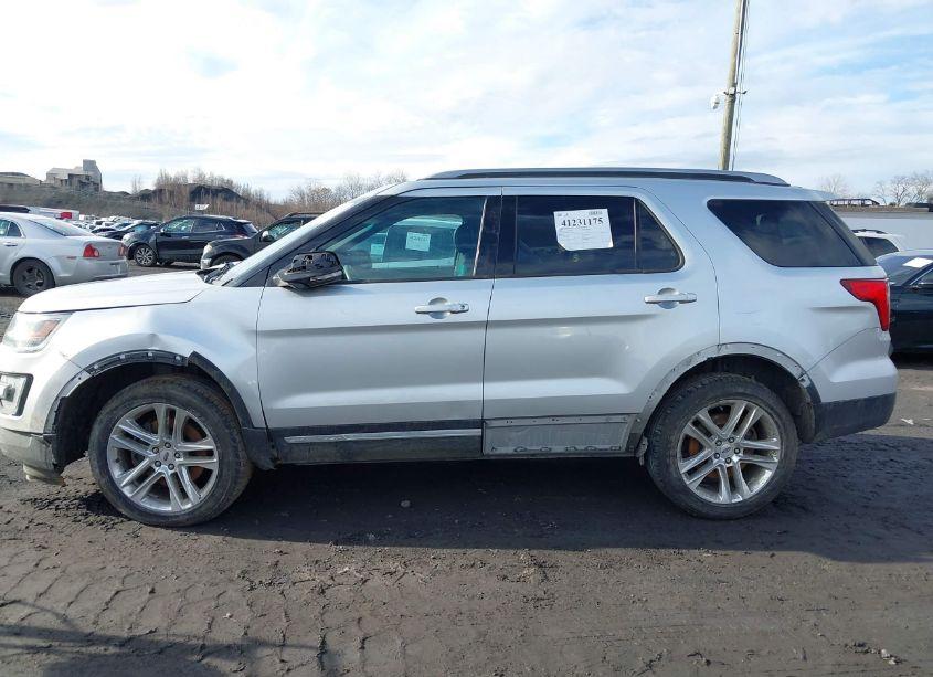 Photo 14 of 2016 Ford Explorer XLT (VIN 1FM5K8D80GGA05095)
