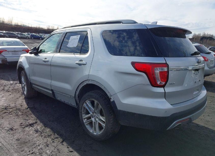 Photo 3 of 2016 Ford Explorer XLT (VIN 1FM5K8D80GGA05095)