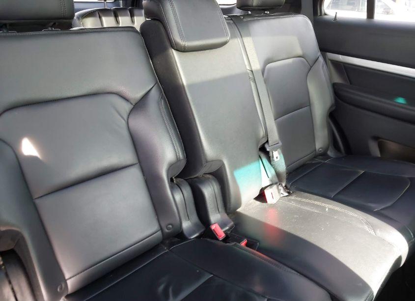 Photo 8 of 2016 Ford Explorer XLT (VIN 1FM5K8D80GGA05095)