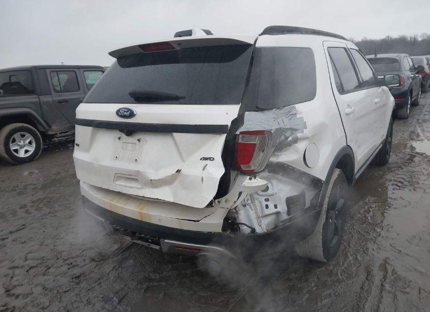 Photo 6 of 2016 Ford Explorer XLT (VIN 1FM5K8D80GGA42938)